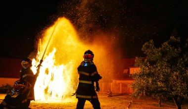 Incendies : l’AMF lance la mobilisation générale des maires pour soutenir les communes sinistrées